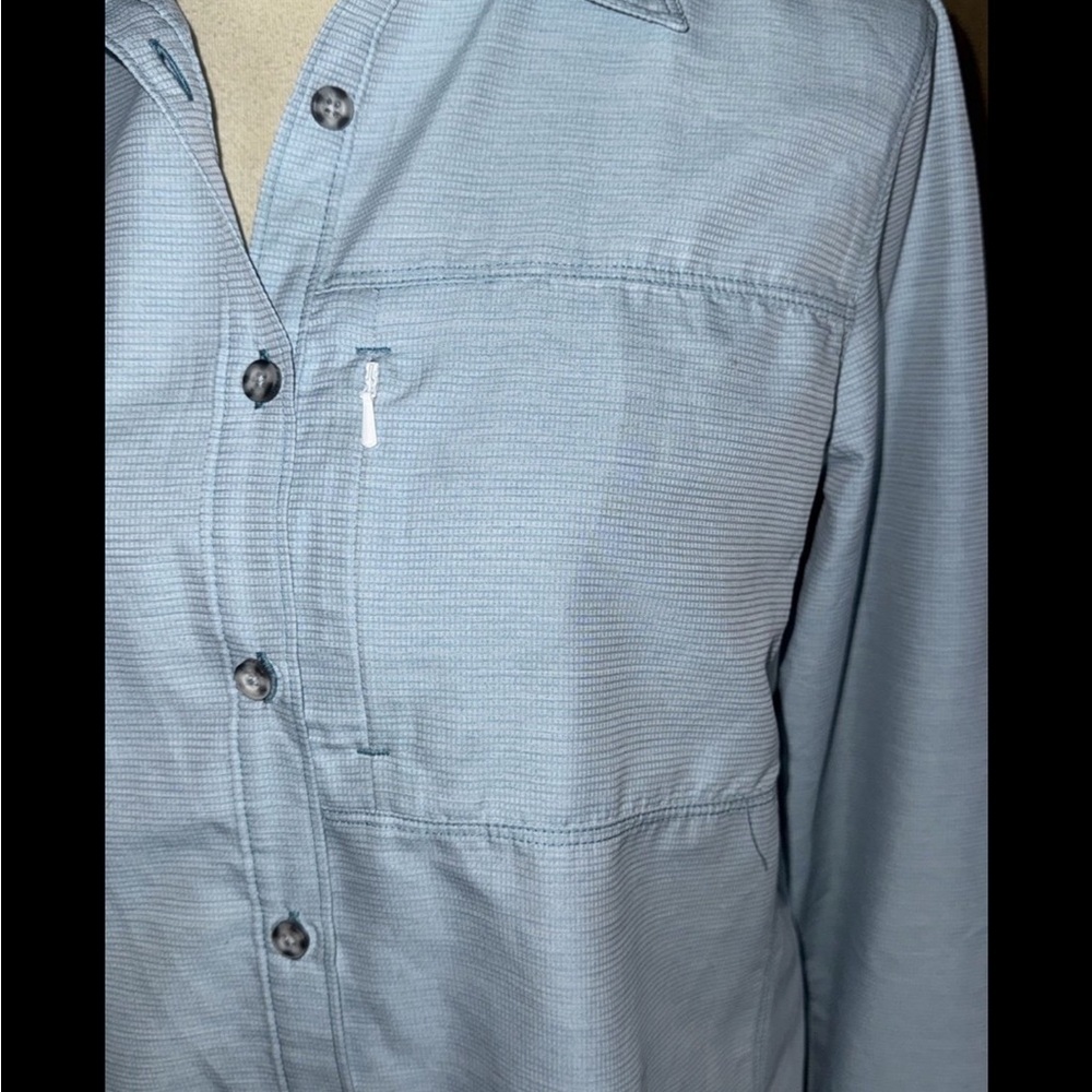 Mountain Hardwear light blue Canyon long sleeve shirt Size Medium - Picture 7 of 12